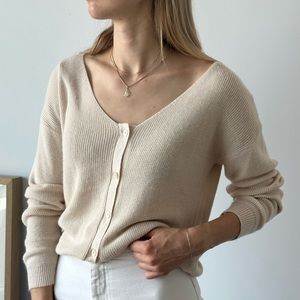 Absolutely creative worldwide cardigan sweater beige button long sleeve sweater